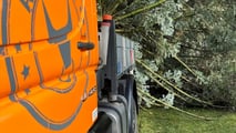 Natale 2023, l'abete Nordmann trainato da un Unimog U 435