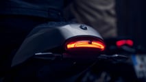 BMW R 12 nine T 2024: primer plano de la luz trasera