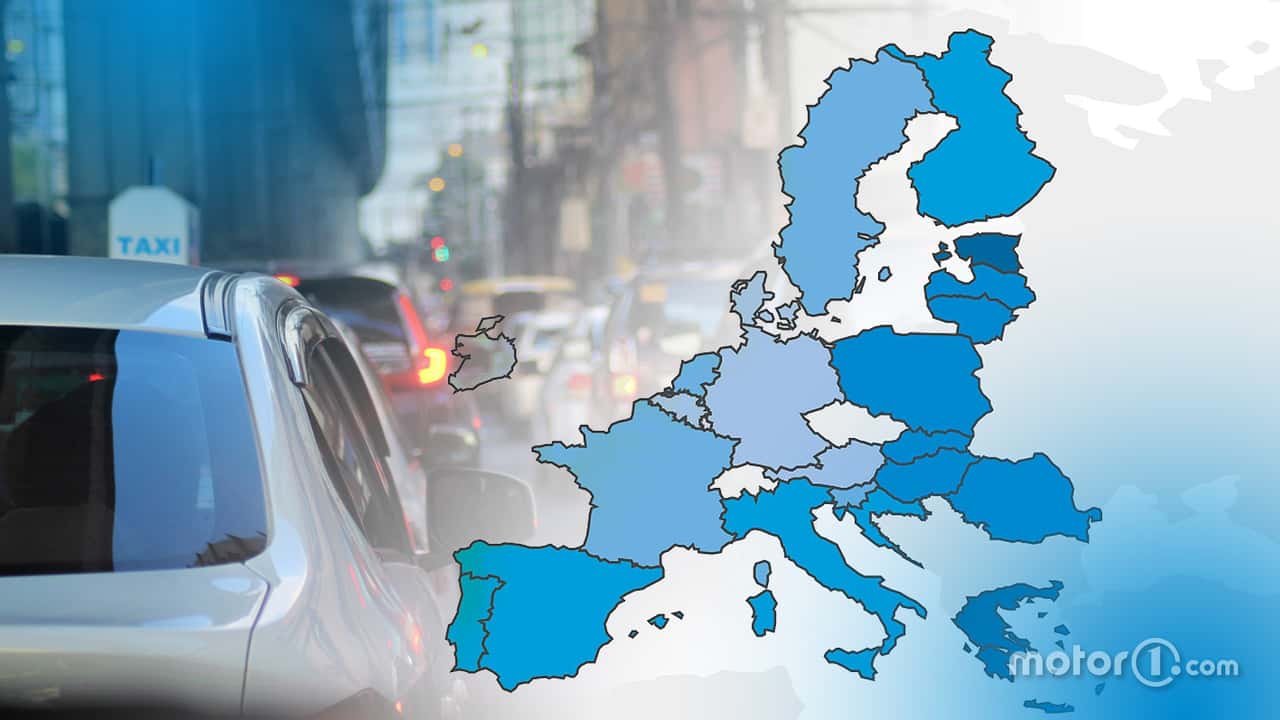 Les voitures sur les routes de l'Europe