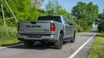 Ram 1500 V8, la prova di Motor1.com