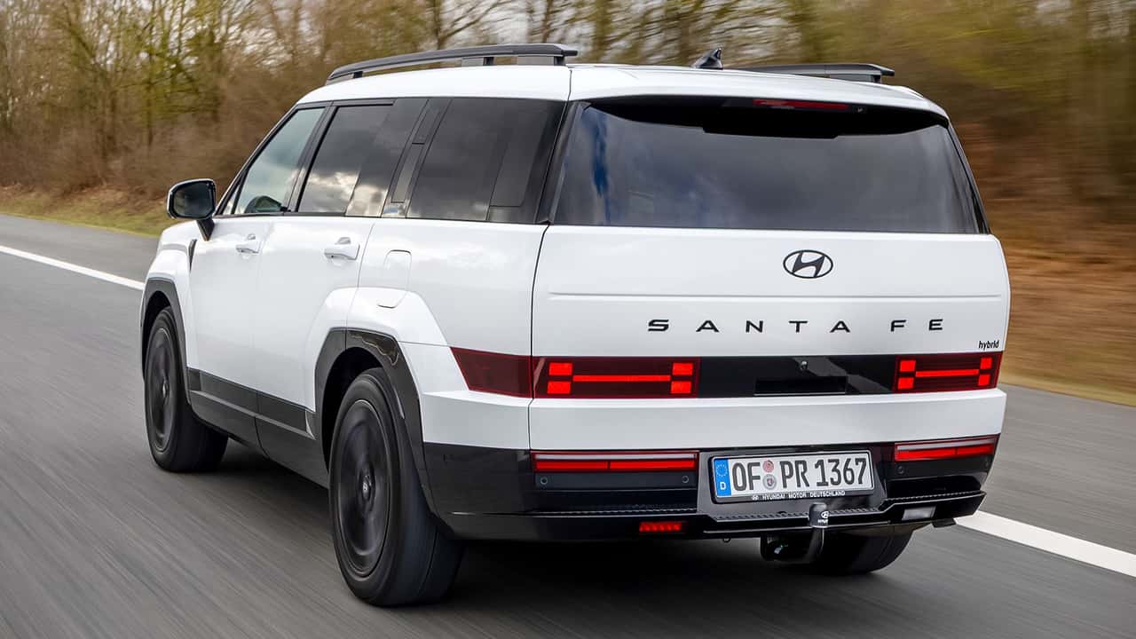 Hyundai Santa Fe Hybrid (2026)