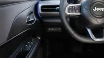 Jeep Avenger: restyling, interior y maletero