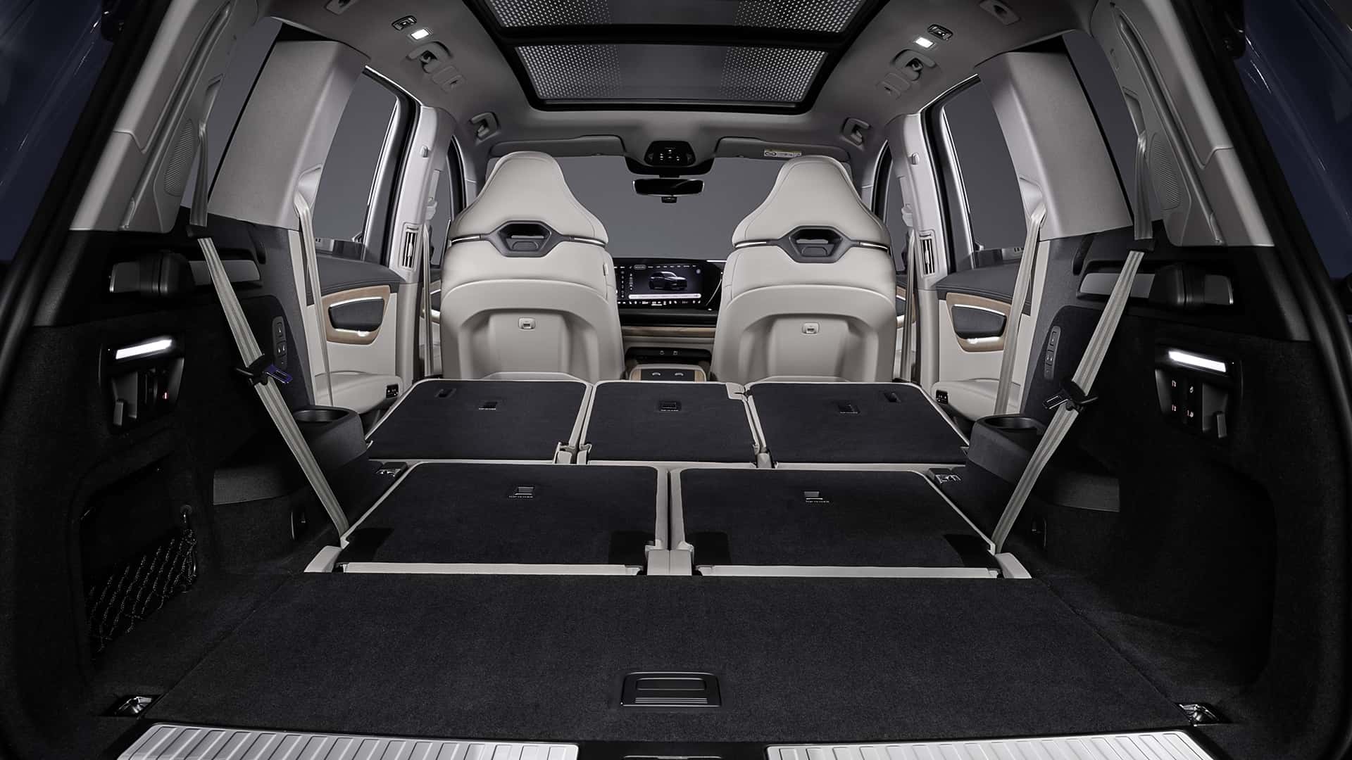 audi-q7-2026-interni-e-bagagliaio.jpg