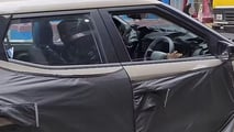 Flagra: Hyundai Bayon já mostra interior e formato da carroceria 