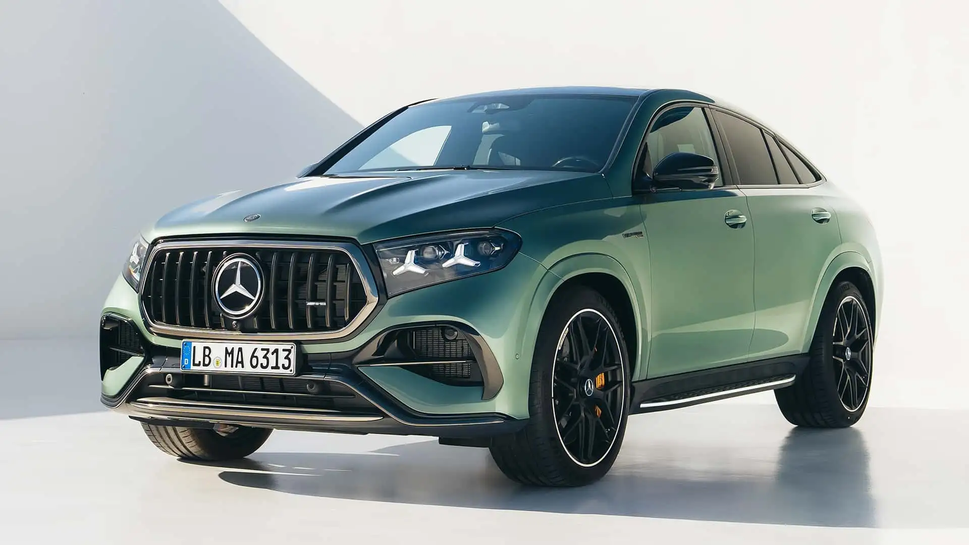 https://cdn.motor1.com/images/mgl/g4OjB7/s1/mercedes-amg-gle-63-s-4matic-coupe.webp