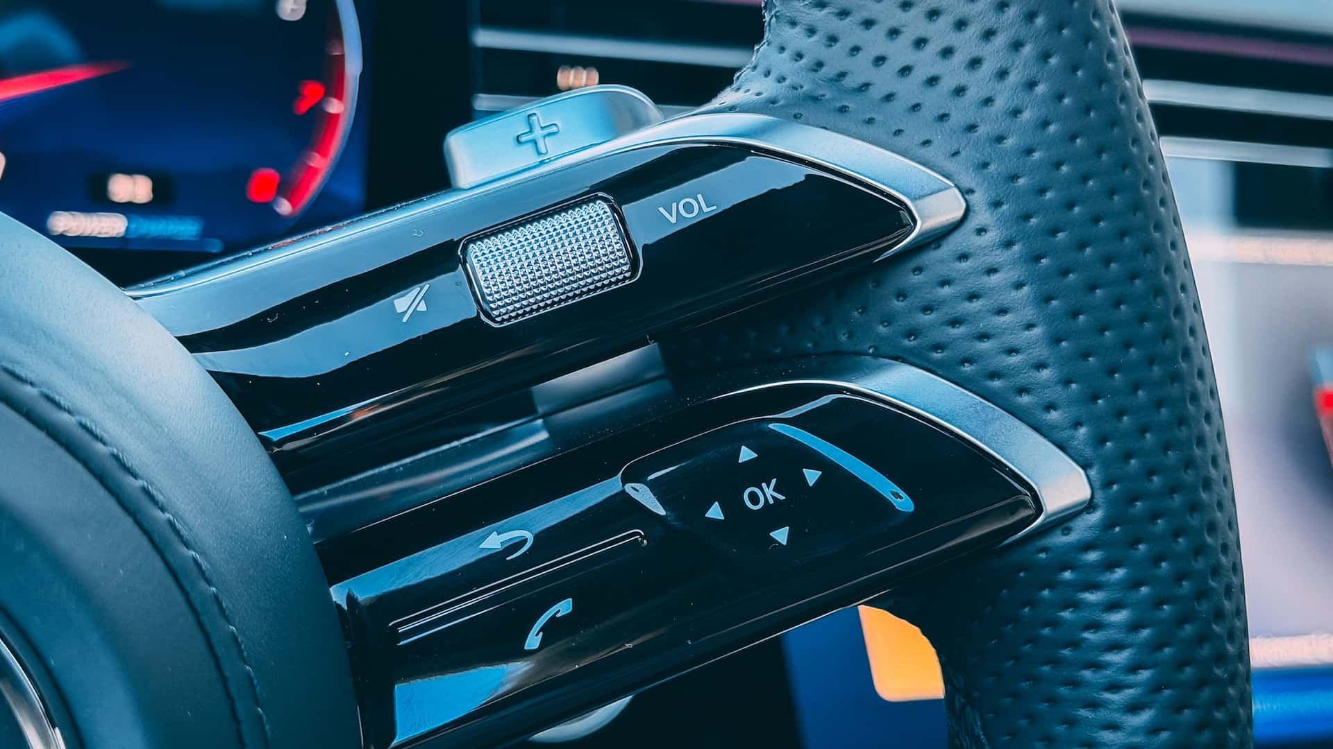 https://cdn.motor1.com/images/mgl/g4OqWP/s1/2027-mercedes-benz-s-class-first-drive-review.jpg