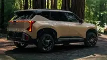 2027 Kia Seltos Rear 3/4