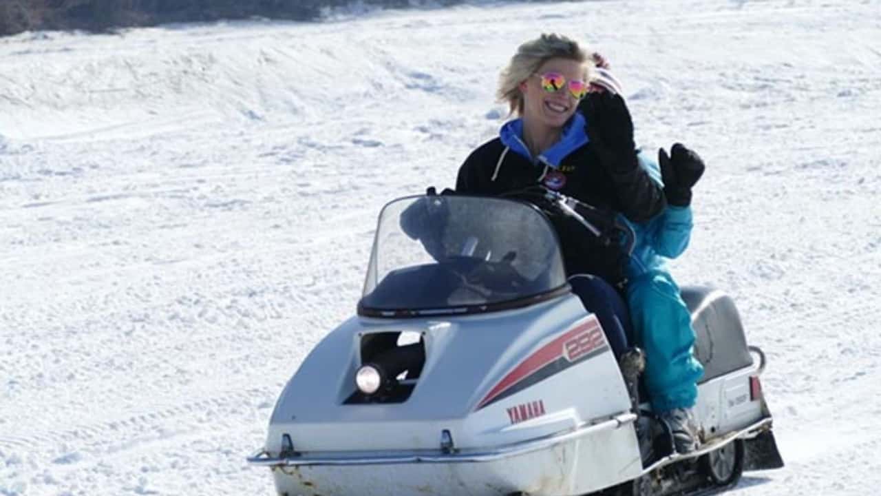 Midwest Vintage Snowmobile Event Moves