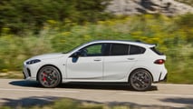 BMW M135 xDrive 2026 - fotos oficiais 