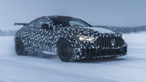 Mercedes-AMG CLE Mythos, le foto dei test sulla neve