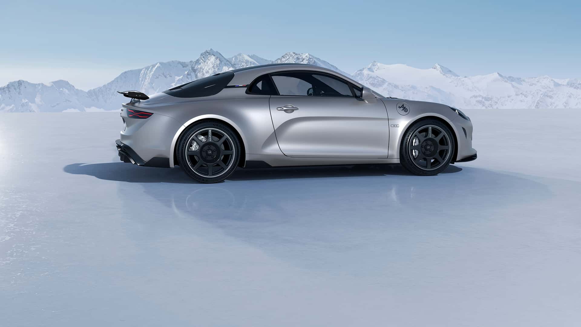 https://cdn.motor1.com/images/mgl/g4k0W4/s1/alpine-a110-r-70.jpg