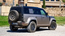 Land Rover Defender 110 Octa (2025) Test