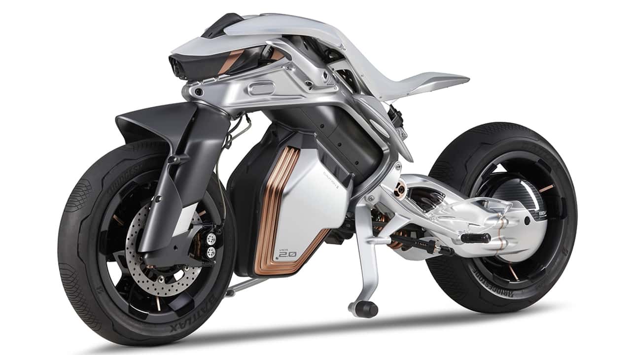 Moto da Yamaha revoluciona com inteligência artificial e é premiada