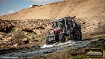 Massey Ferguson 8S conquista il deserto: