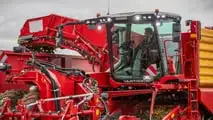 Grimme rinnova la serie Varitron di raccoglitrici semoventi a due file