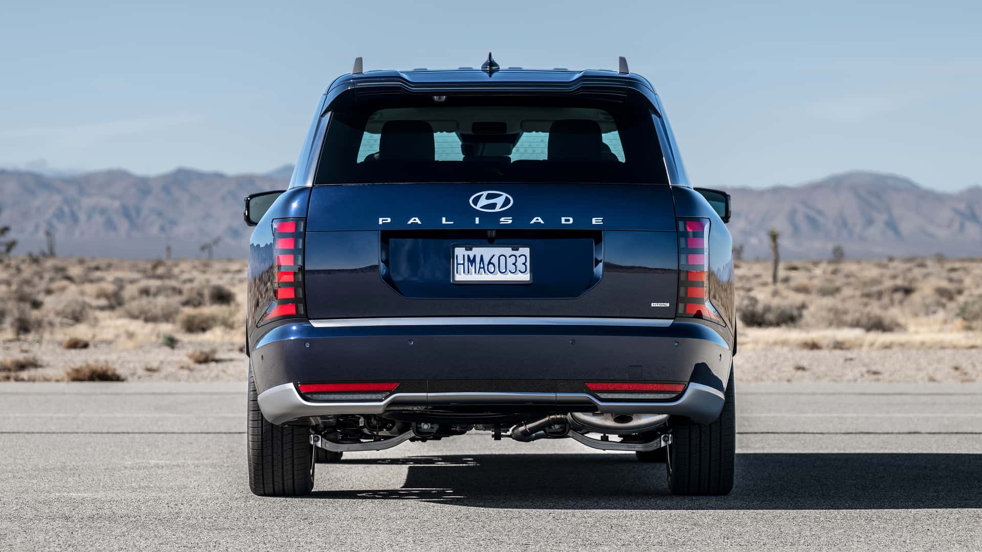 https://cdn.motor1.com/images/mgl/g4kn38/s1/2026-hyundai-palisade-us-spec.jpg