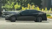 Profil latéral de la Tesla Model 3 Project Highland