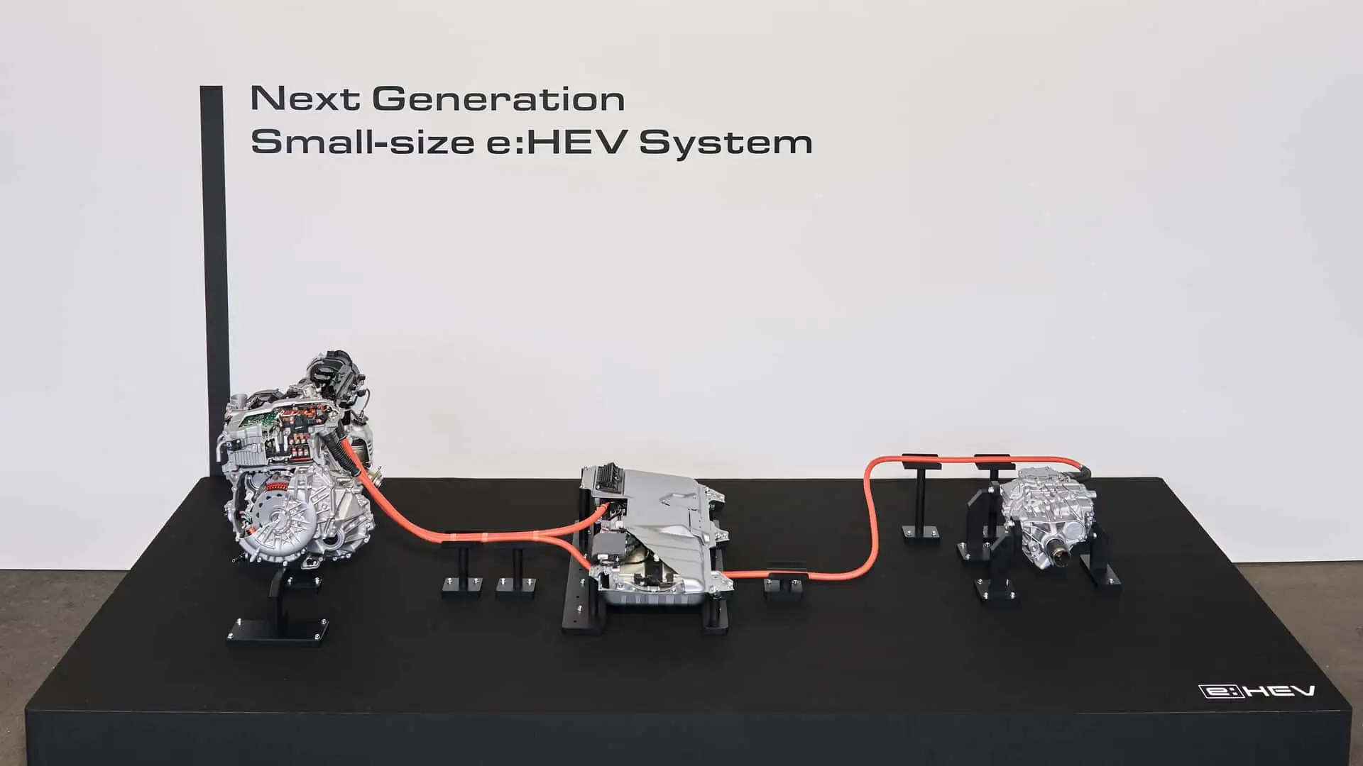https://cdn.motor1.com/images/mgl/g4z1P9/s1/honda-next-gen-hybrid.webp