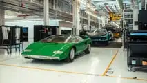 Lamborghini Countach y Revuelto se reúnen en la fábrica