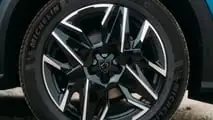 Premier essai de la Peugeot 3008 Hybrid 2025