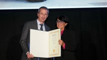 Merlo TFe43.7: innovazione ilettrica per telehandler premiata da EIMA 2024