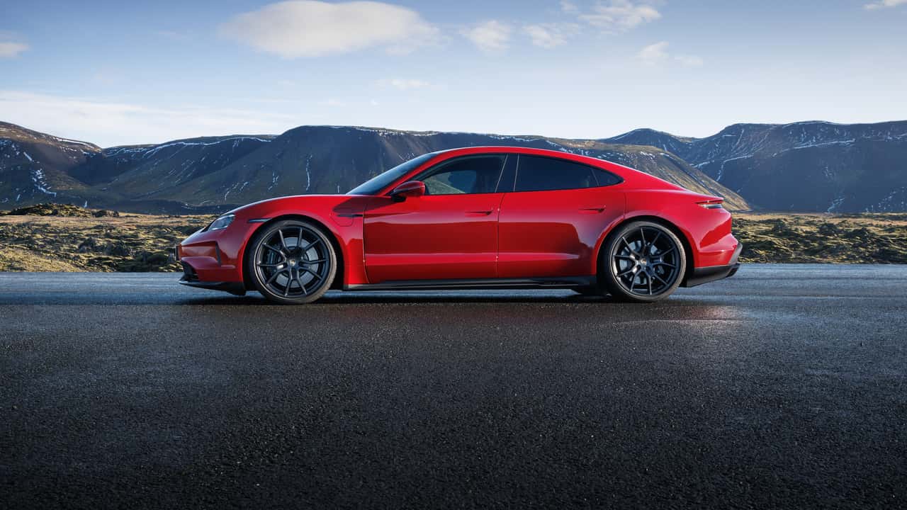 Porsche Taycan GTS (2025)