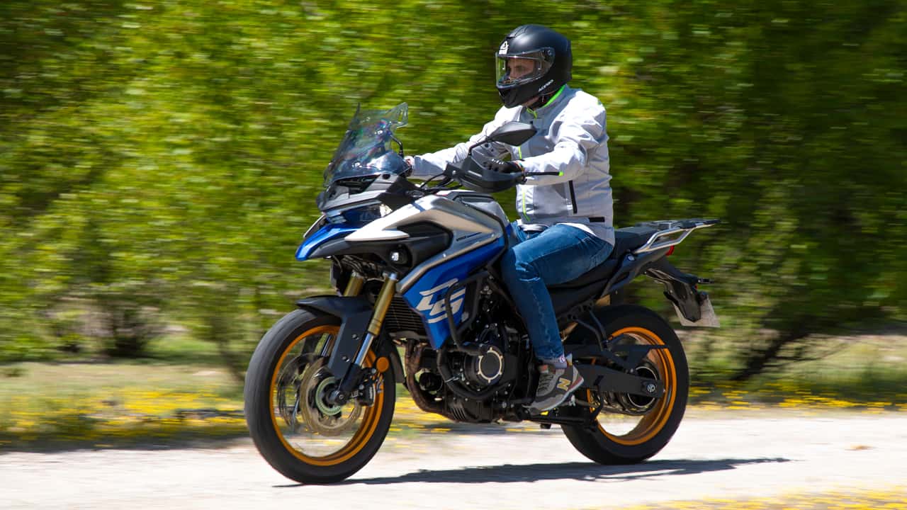 Prueba Voge 525 DSX