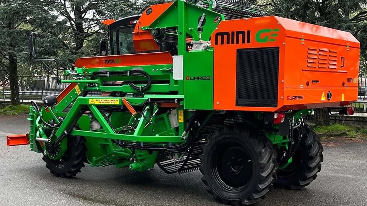 Guaresi Mini GE: la raccolta del pomodoro elettrica