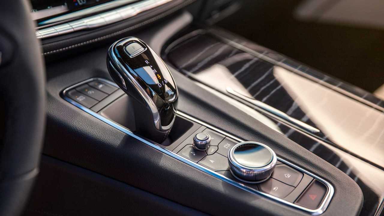 Совершенно новый Cadillac Escalade 2021 модельного года