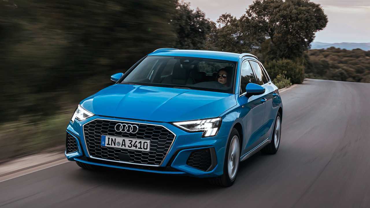 2020 Audi A3 Sportback sabit fotoğraflar