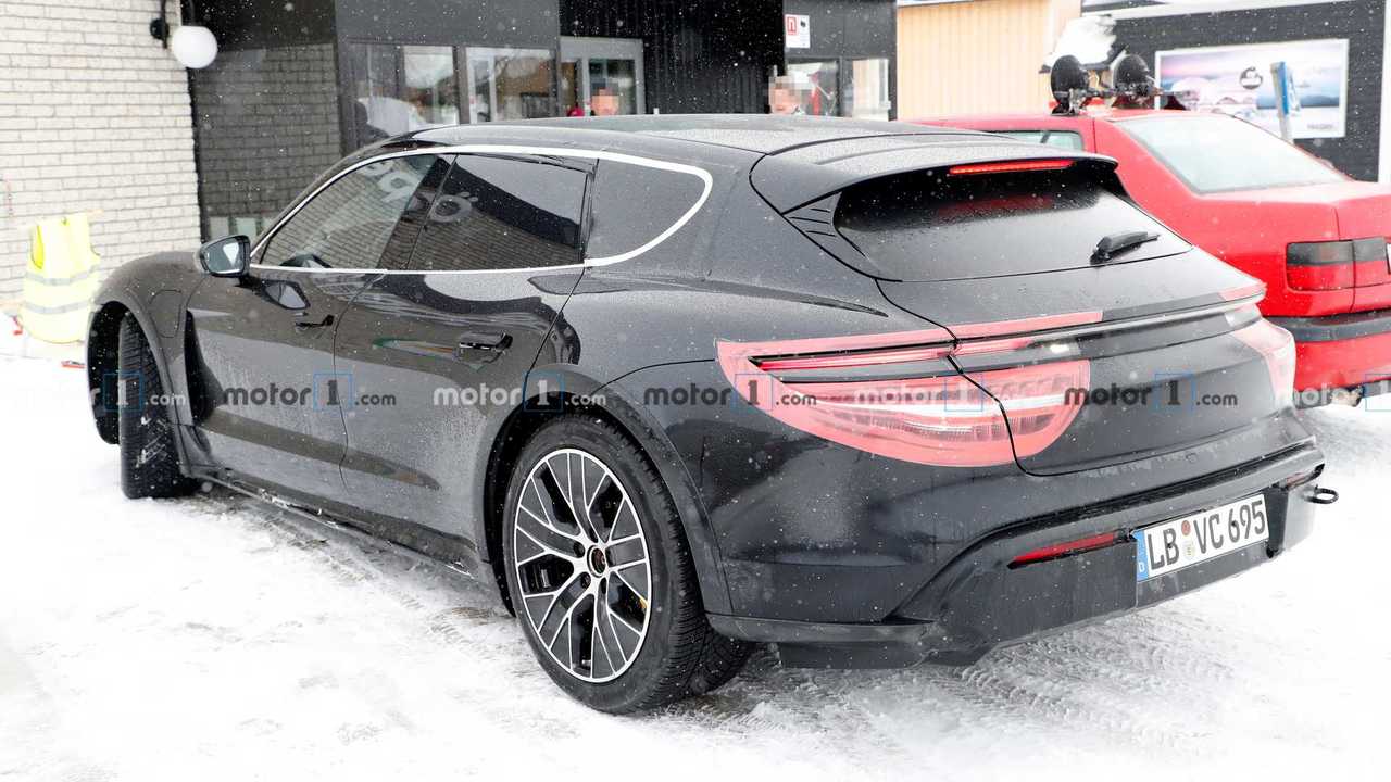 Porsche Taycan Cross Turismo, fotos espía