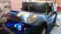 MINI Cooper S transformado en un simulador