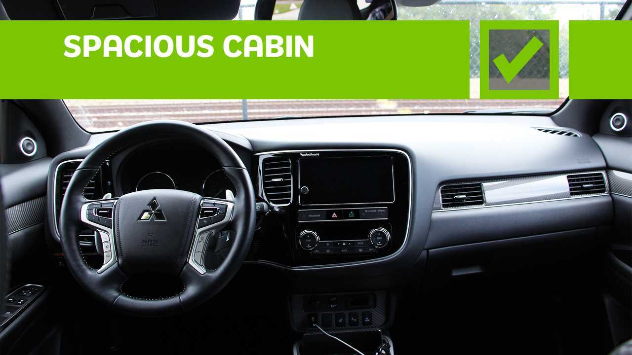 2019 Mitsubishi Outlander PHEV: Pros And Cons