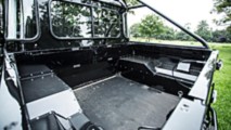 James Bond Spectre Filmindeki Land Rover Defender SVX