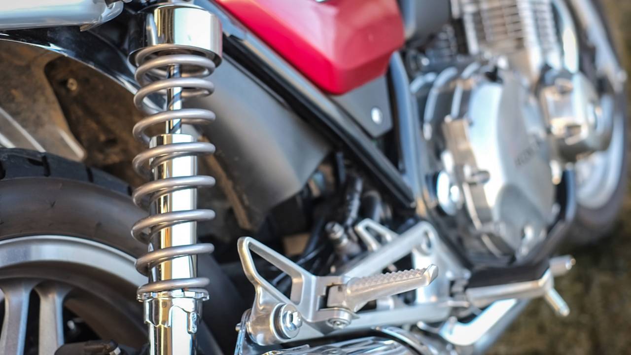2015 Honda CB1100 Deluxe Review - The Modern Cafe