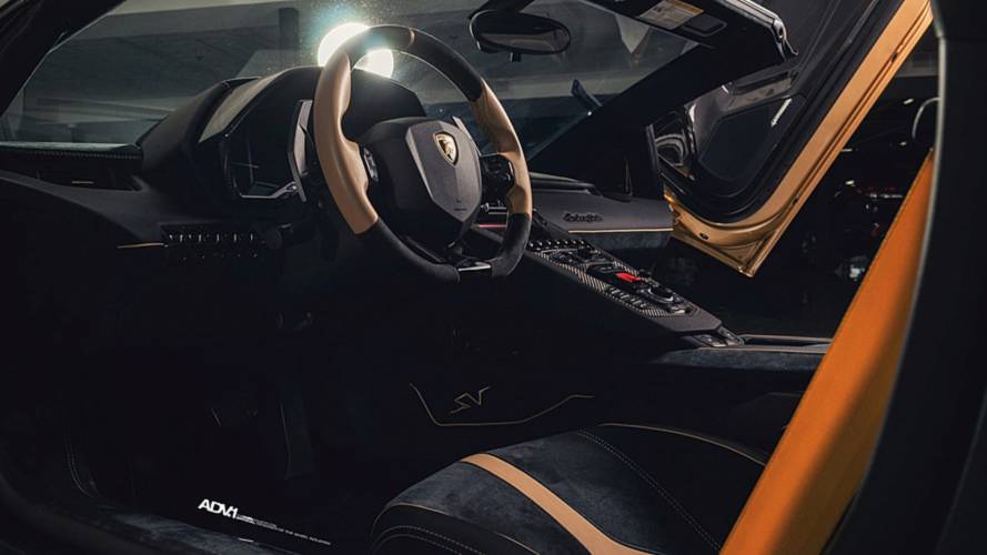 Lamborghini Aventador SV par Empire Auto