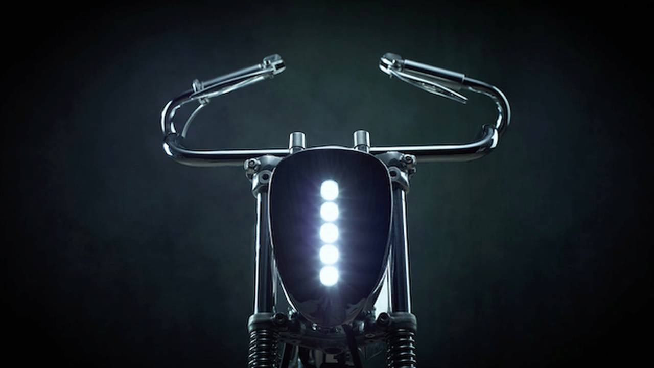 The L Concept's stacked penta crystal white LED (6,000K) headlight setup.