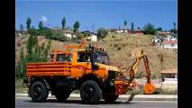 Unimog als Rasenmäher