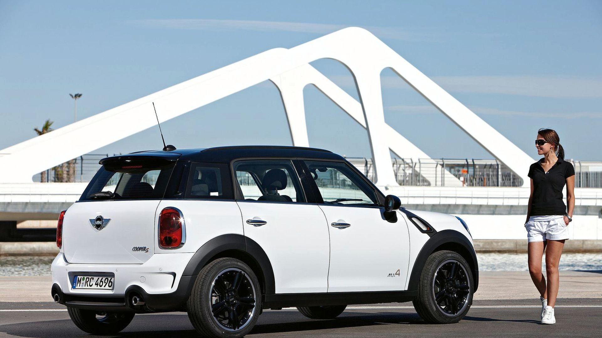 Mini Countryman Official Photos Leaked