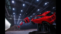 Jaguar E-Pace, il salto record con avvitamento