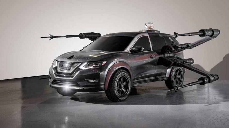 2018 Nissan Rogue Poe Dameron’s X-wing with BB-8