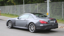 2016 Mercedes SL63 AMG facelift spy photo