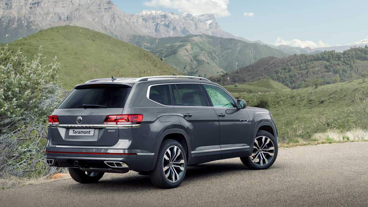 Обновленный Volkswagen Teramont, вид сзади