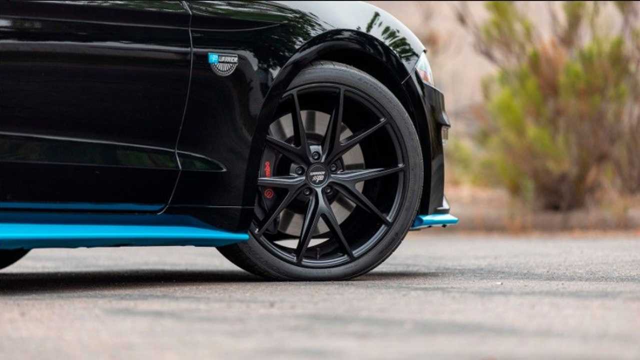 Ford Mustang Edisi Petty’s Garage Warrior velg