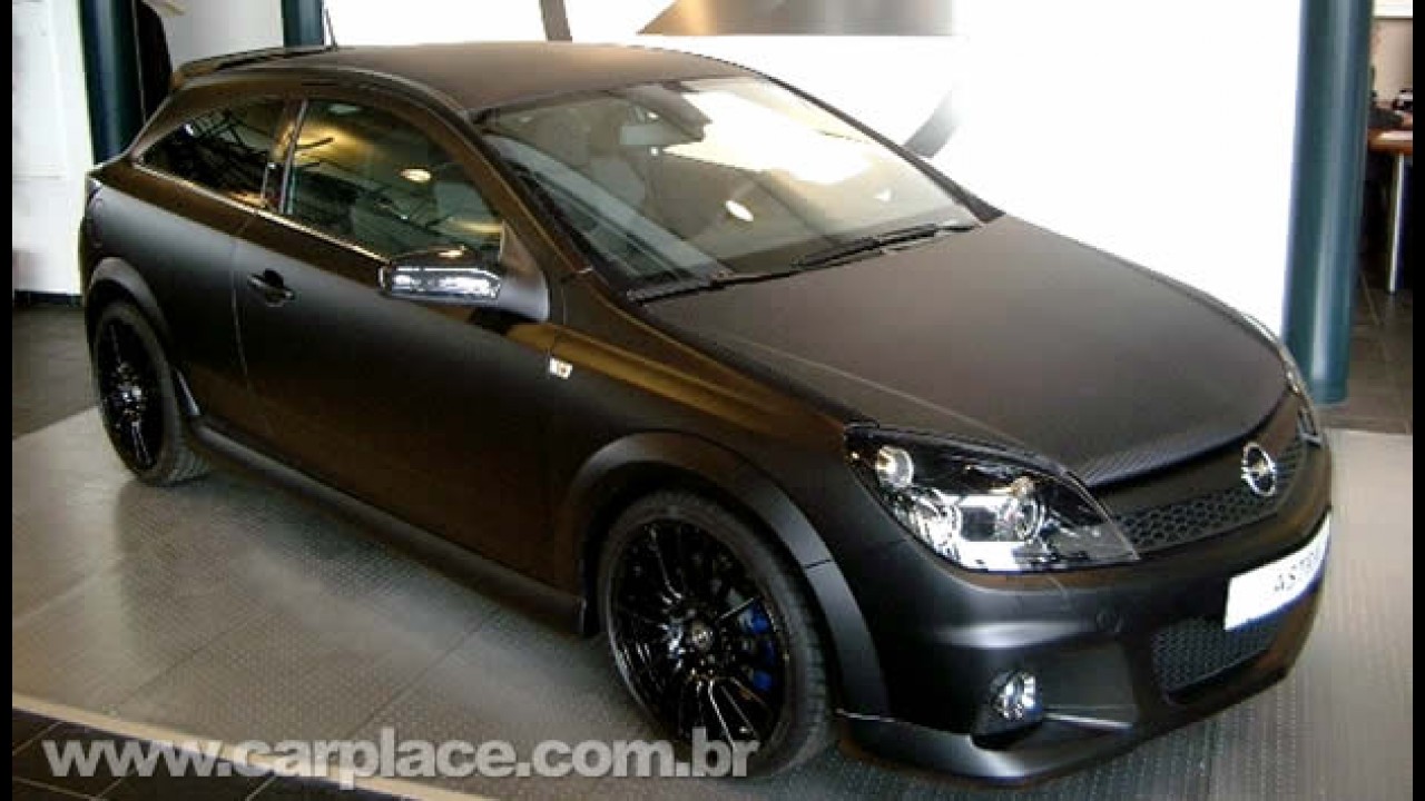 Europa: Opel Astra OPC Limited Edition Black