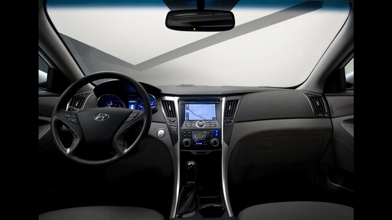 Salão de Nova York: Novo Hyundai Sonata Hybrid 2011 tem KERS e faz até 16,5 km/litro