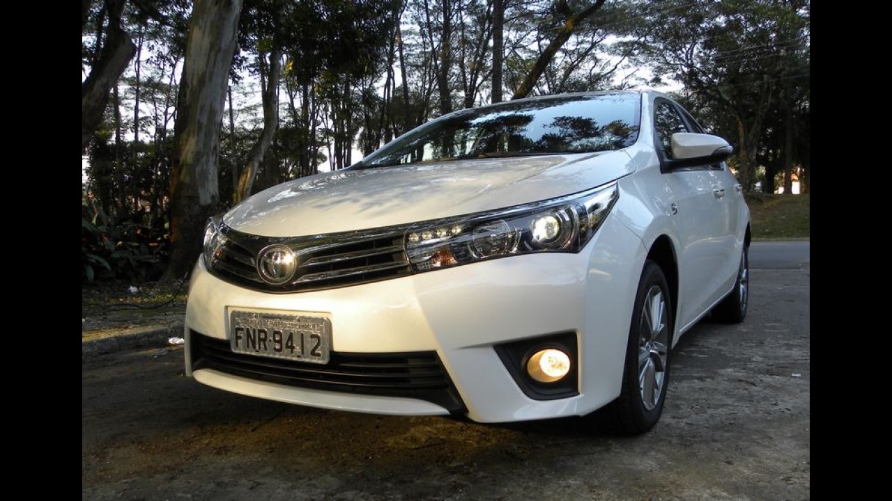 Garagem CARPLACE #6: Corolla fecha teste longo bem cotado, apesar do preço