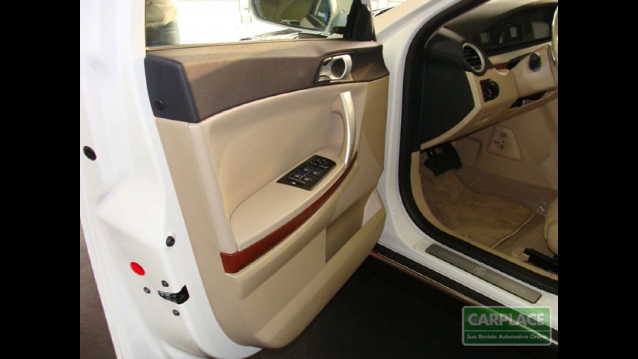 QRX 2010: Importador apresenta o "inglês made in China" MG 550 em Interlagos