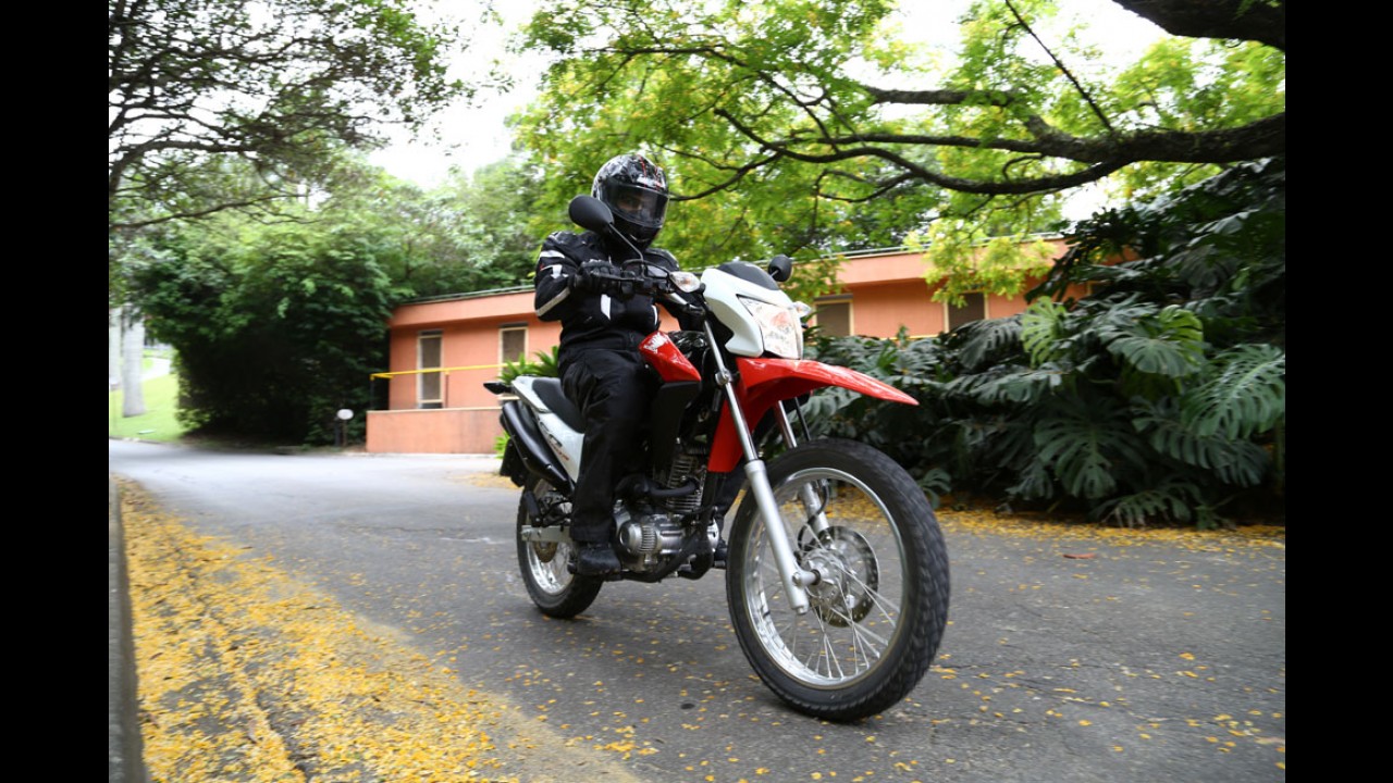 Honda exibe CB 1000R Barracuda, que chega em 2015, no Brasil Motorcycle Show