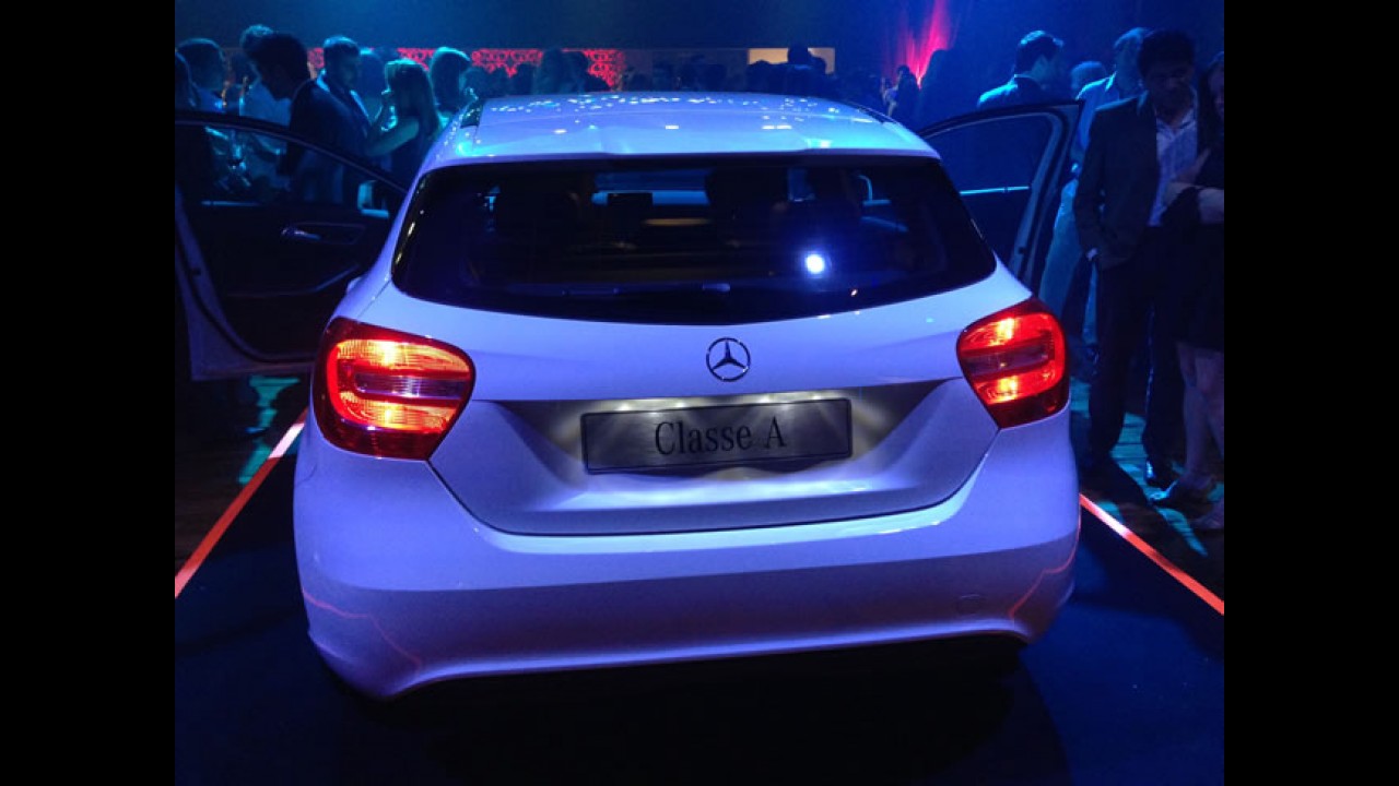Novo Mercedes Classe A é apresentado no Brasil - hatch chega em março na faixa dos R$ 100 mil